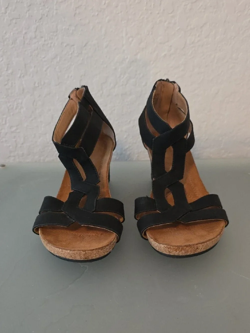 Adrienne Vittadini black wedge